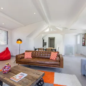 https://appartement-terrasses.hotels-rhonealpes.com